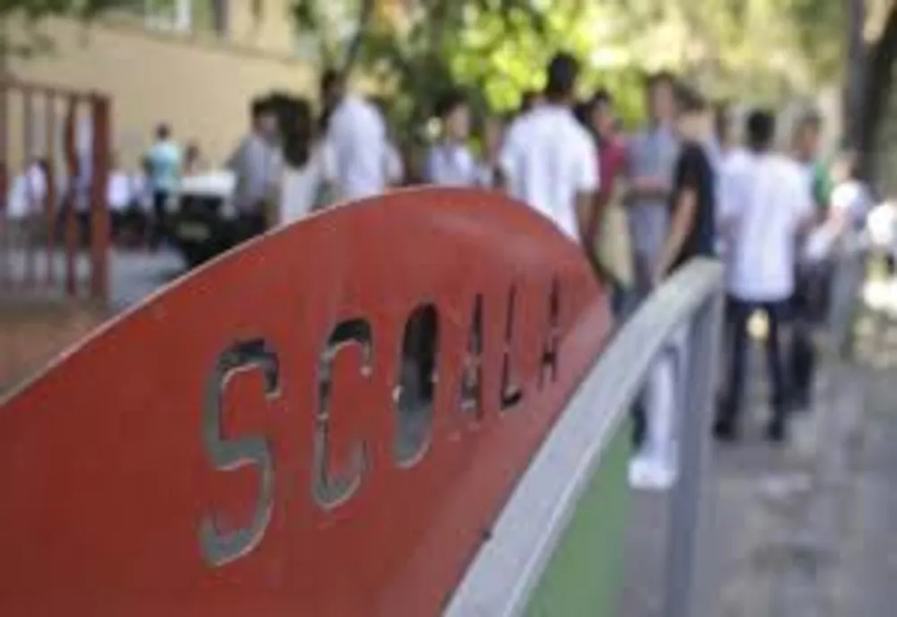 De astăzi se pot depune cererile pentru înscrierea în clasa pregătitoare! Pașii de urmat