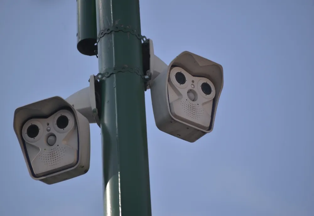 BIG BROTHER la Brașov! Licitație pentru 1.000 de camere video