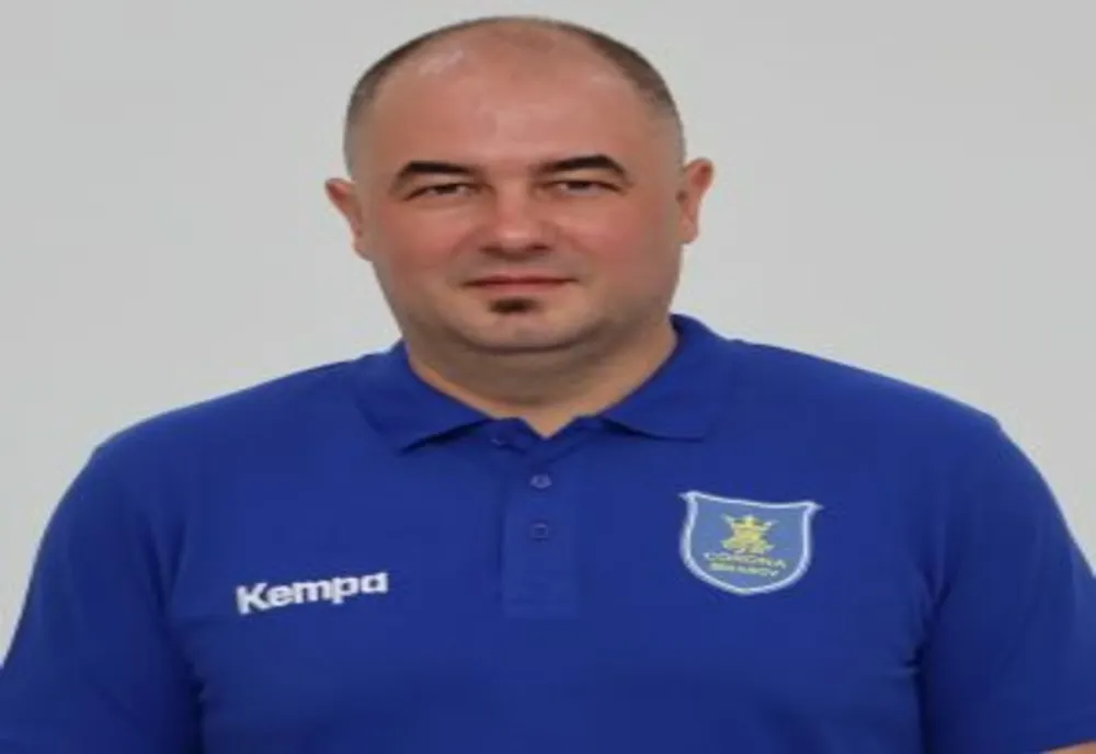 Alin Bondar rămâne antrenor principal la echipa de handbal Corona Brașov! Directorul Radu Miclăuș și-a dat demisia!