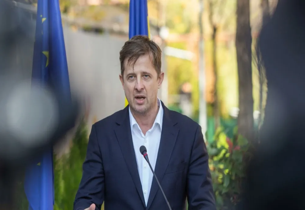 Maestrul păpușar liberal | Cine sunt oamenii din rețeaua lui Hubert Thuma și legătura cu primarul arestat de la Otopeni