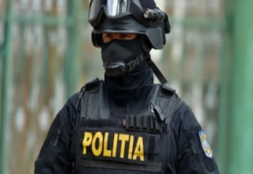 Percheziţii în Braşov: un clujean este cercetat pentru pornografie infantilă