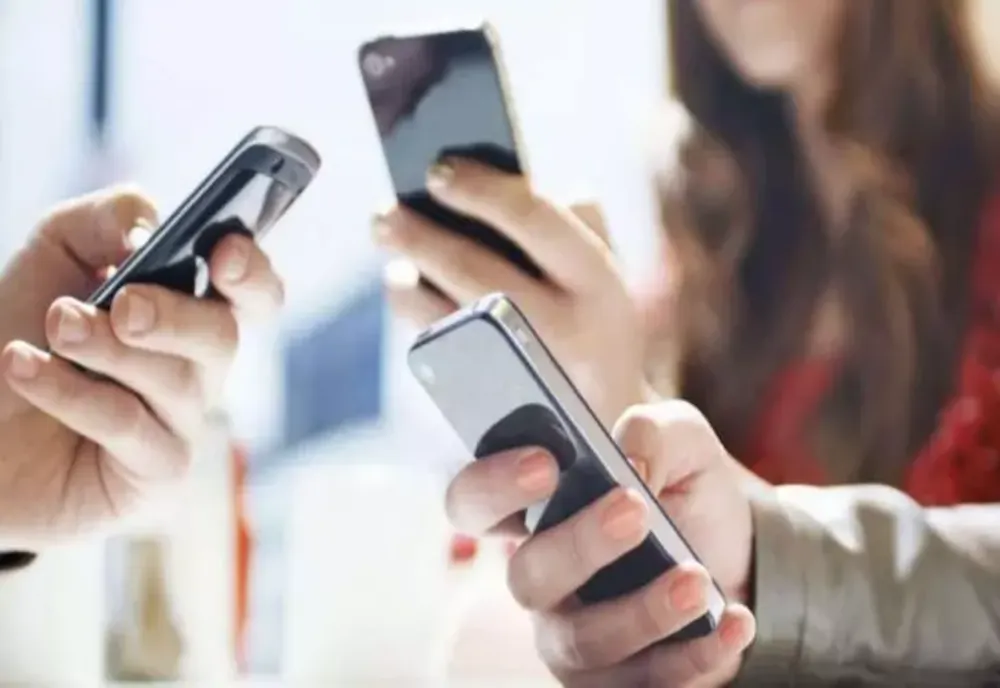 Românii vor primi bani pentru întârzierea la portarea numărului de telefon - Ce despăgubiri anunță ANCOM