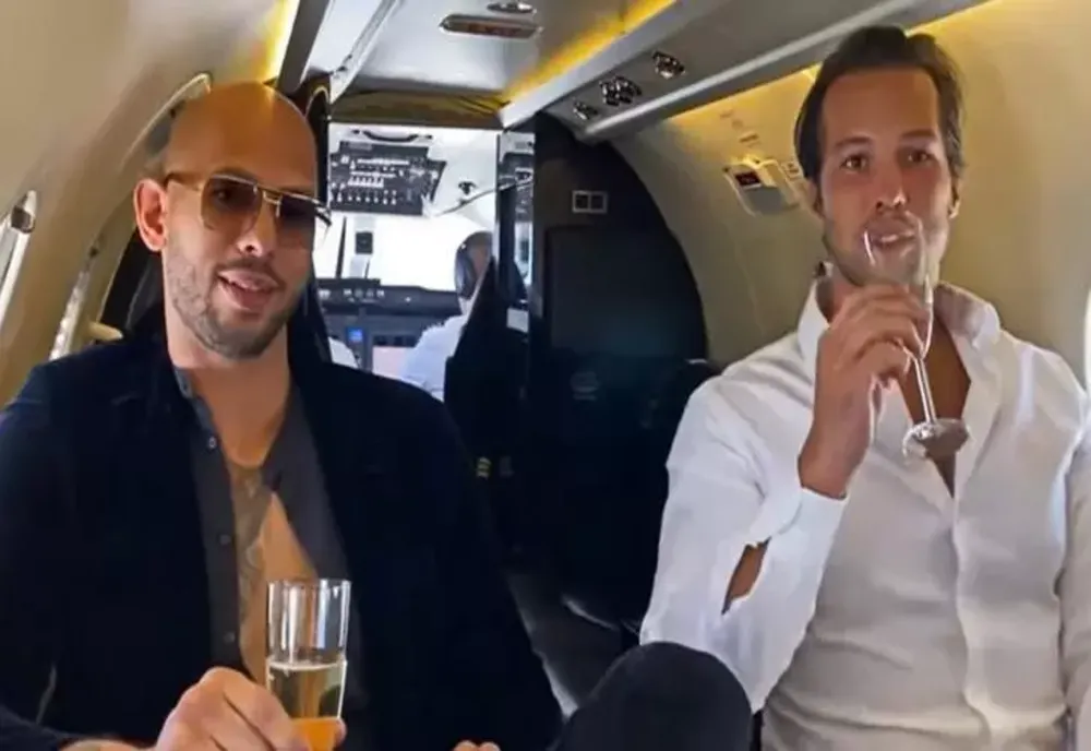 SURSE: Consulul general american merge la frații Tate în AREST - Nu este prima vizită DIPLOMATICĂ la milionarii acuzați de exploatare sexuală