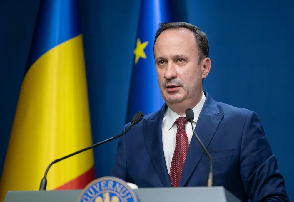 Adrian Câciu îl contrazice pe premierul Bolojan și apără bugetarii. Cifrele care arată că nu sunt necesare tăieri