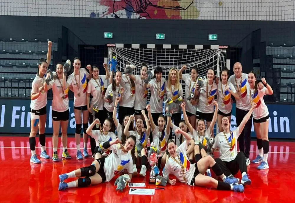 Handbal feminin: Corona Brașov este campioana României la Junioare 3