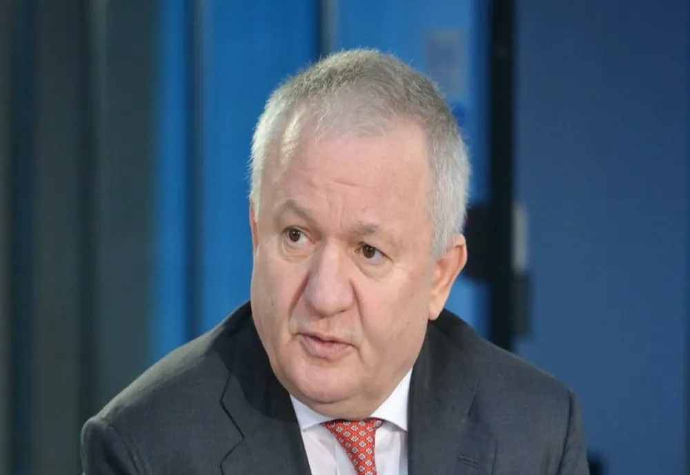 Adrian Porumboiu: Buzatu l-a făcut mare pe Farmazon. La el se duceau toate contractele CJ. Dezvăluiri de senzație la Culisele Statului Paralel