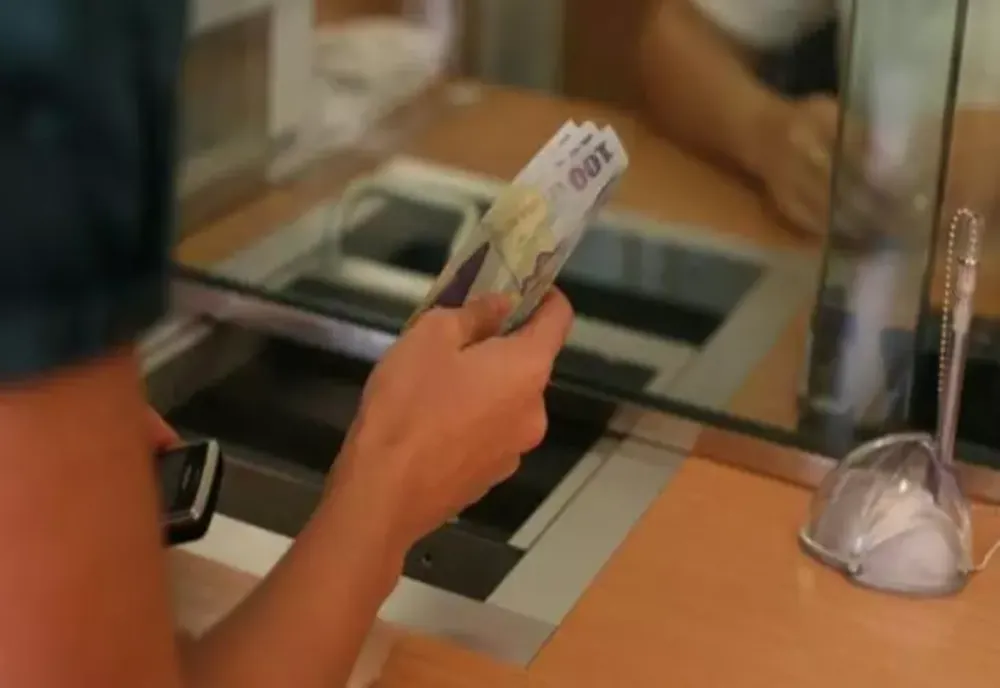 O MARE BANCĂ DIN ROMÂNIA ANUNȚĂ CONCEDIERI LA NIVEL GLOBAL 
