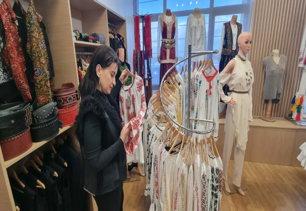 Atelier de creație, din dragoste pentru portul popular VIDEO