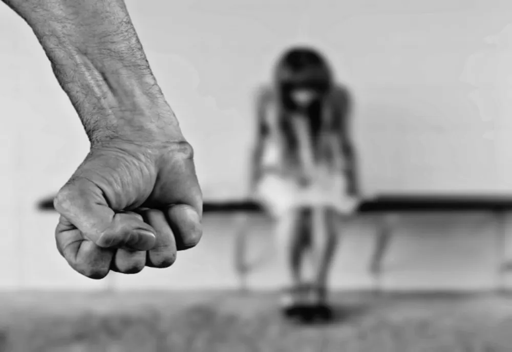ROMÂNIA PRIMEȘTE 10 MILIOANE DE DOLARI DE LA SUA PENTRU COMBATEREA TRAFICULUI DE COPII: UN PAS CRUCIAL ÎN PROTECȚIA MINORILOR
