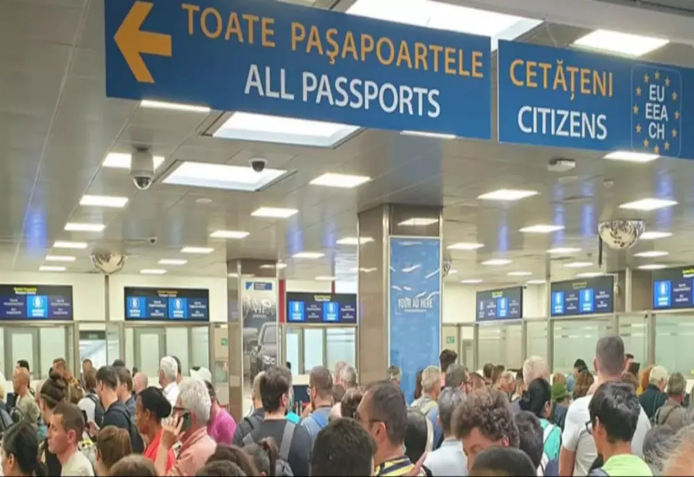 PASAGERI BLOCAȚI DE 9 ORE PE AEROPORTUL OTOPENI DUPĂ CE ZBORUL LE-A FOST ANULAT FĂRĂ EXPLICAȚII