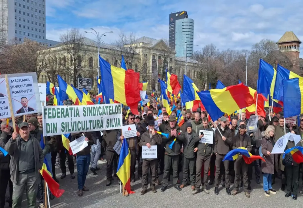 PROTEST AL SIVICULTORILOR, FEROVIARILOR ȘI REZERVIȘTILOR MILITARI ÎN FAȚA GUVERNULUI 