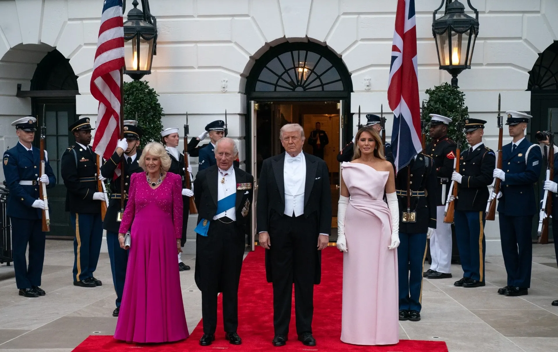 Donald Trump, Regele Charles