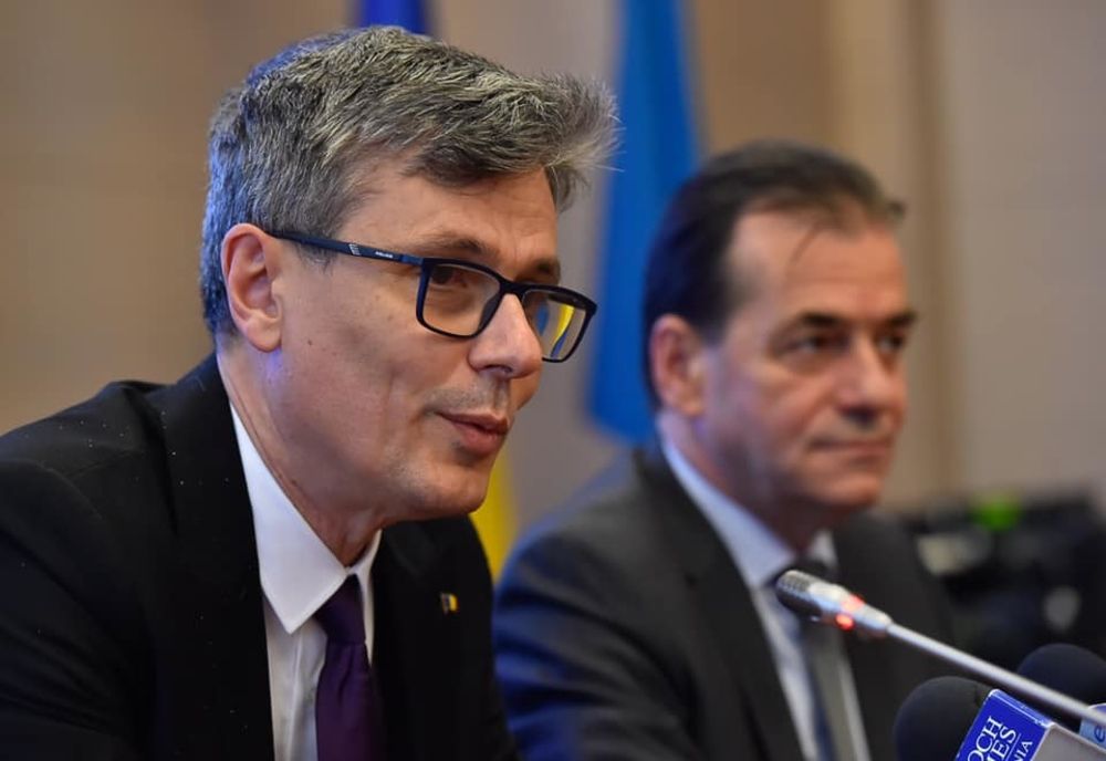 România va produce măști de protecție. Ministrul Economiei a făcut anunțul