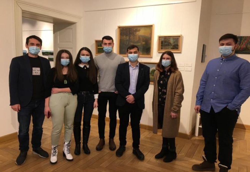 VIDEO Proiectele finanțate cu aproape un milion de euro de Universitatea Transilvania sunt prezentate chiar de studenți!