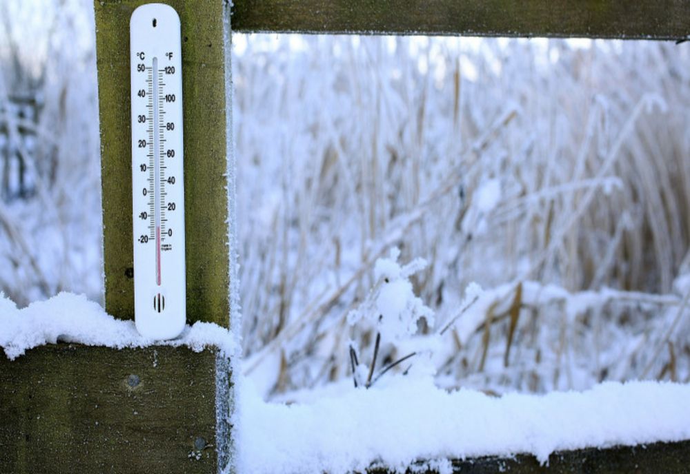 Avertizare meteo COD GALBEN de GER. Vreme deosebit de rece până luni dimineața