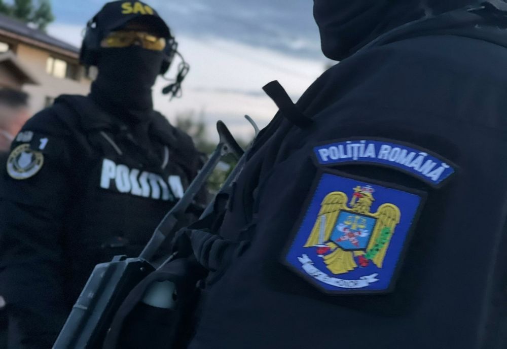 Percheziții în Prahova și Brașov, într-un dosar de furt și tâlhărie
