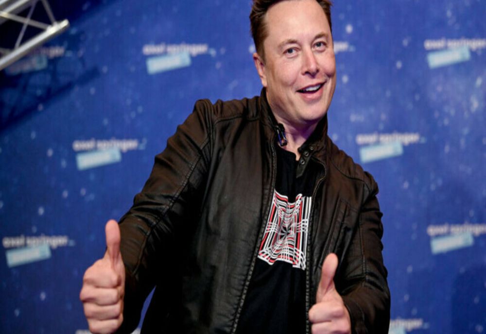 Elon Musk a închiriat castelul lui Dracula de la Bran pentru party-ul de Halloween?
