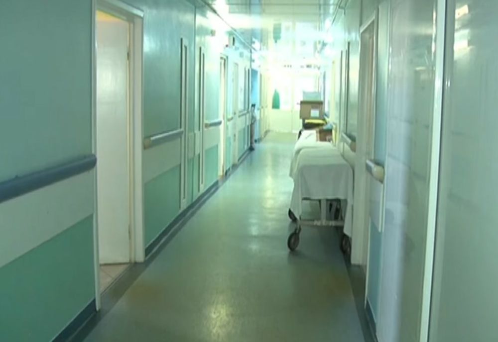 Alertă națională - Tot mai multe persoane ajung la spital - Un bărbat a mâncat carne la garniță și a ajuns la urgență