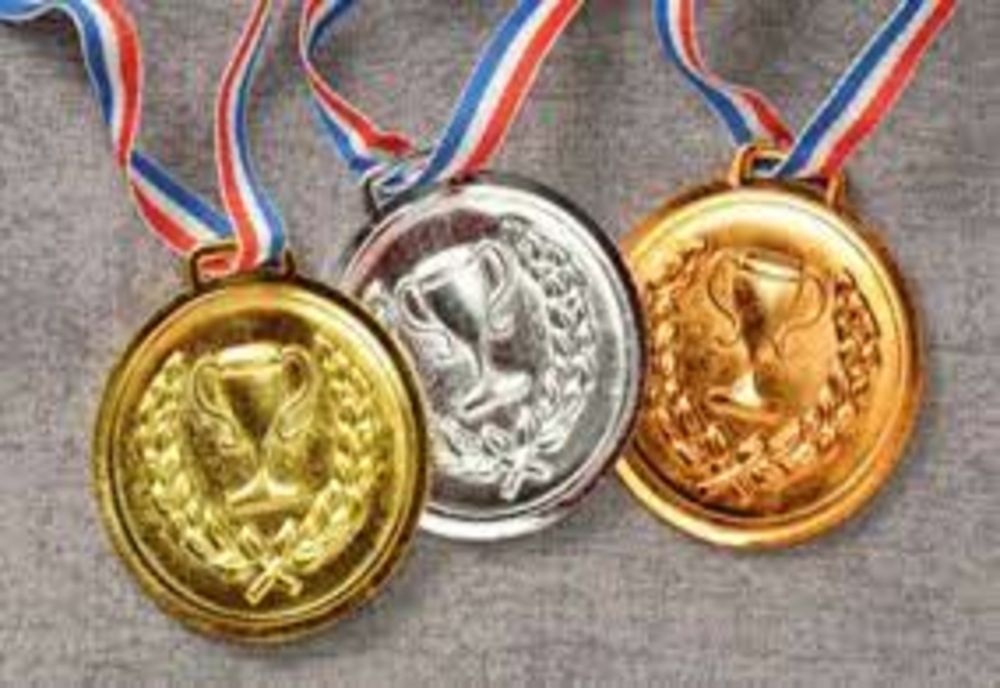 Cât primește un olimpic în România. Valoarea granturilor a fost majorată