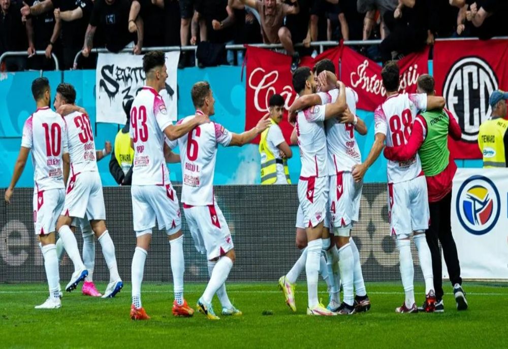 Dinamo revine, după un an, în prima divizie! „Câinii” au învins FC Argeș cu 8-5 la general, în baraj. VIDEO cu petrecerea dinamoviștilor