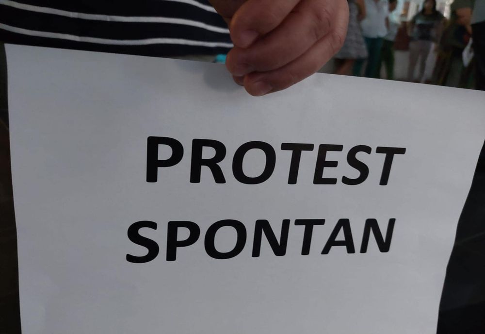 Continuă protestele angajaților de la Finanțe și Fisc