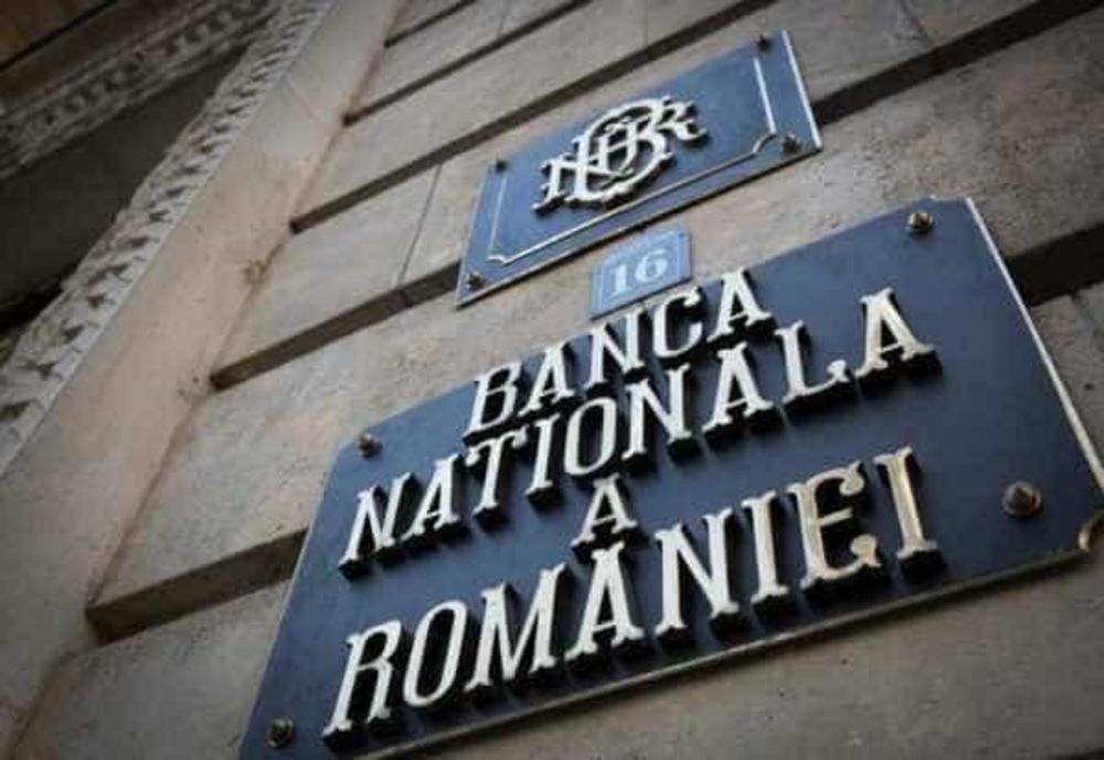 INFLAȚIA ÎN SCĂDERE, DAR CURSUL LEULUI SUB PRESIUNI RIDICATE, AVERTIZEAZĂ BNR