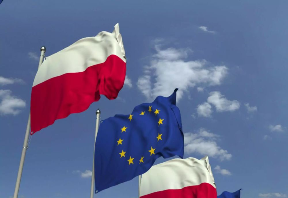 POLONIA CERE UE ÎNCETAREA IMPORTURILOR DE PETROL DIN RUSIA CEL TÂRZIU ÎN ANUL 2026