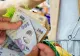 România, cea mai scumpă țară din UE cu cele mai mici venituri: Salariul minim crește cu doar 125 de lei, deși coșul de consum depășește 4.300 de lei pe lună