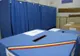 VIDEO Membrii secțiilor de votare care au vrut să-și ridice, personal, indemnizațiile, s-au înghesuit încă din prima zi