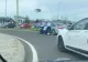 VIDEO Șofer pus la pământ, în trafic, de polițiști!