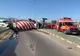 Betonieră răsturnată la intrarea în Sânpetru