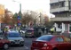 Accident rutier pe Bulevardul Griviței! O maşină a spart geamul unui magazin