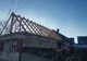 FOTO+VIDEO Angajații ISU Brașov, salvatori cu repetiție! Pompierii și localnicii din Mândra ajută la refacerea unei locuințe distruse de flăcări