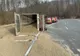 Un TIR răsturnat blochează traficul pe DN13