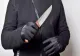 CUȚITE, TOPOARE ȘI COASE, DESCOPERITE LA DOI BĂRBAȚI LA UN TÂRG TRADIȚIONAL DIN DÂMBOVIȚA