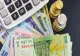 România ajunge să se împrumute ca o economie de mâna a doua