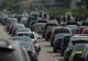 Trafic îngreunat, pe DN1! O remorcă a luat foc!