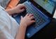 În urma perchezițiilor din această dimineață, de la Brașov și Ilfov, a fost ridicat, de DIICOT, hackerul vedetelor! Nume celebre, printre victime