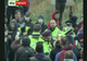 VIDEO/ HAOS la granița Marii Britanii cu Franța. Îmbrânceli, nervi întinși la maximum și contre cu forțele de ordine britanice