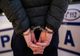Falși polițiști acuzați de înșelăciune au fost reținuți de adevărații polițiști! Judecătorii i-au trimis după gratii!