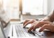 Încă o femeie înșelată de un escroc de pe internet prin metoda "generalul american"!