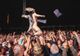 SCANDAL LA UN FESTIVAL DIN RÂȘNOV: MEMBRELE UNEI TRUPE NORVEGIENE S-AU DEZBRĂCAT LA PIELEA GOALĂ PE SCENĂ